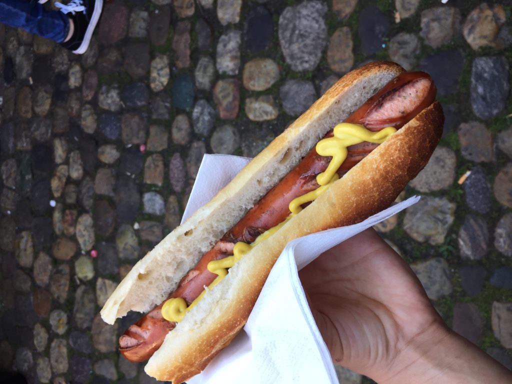 The Freiburg "lange rote" on baguette