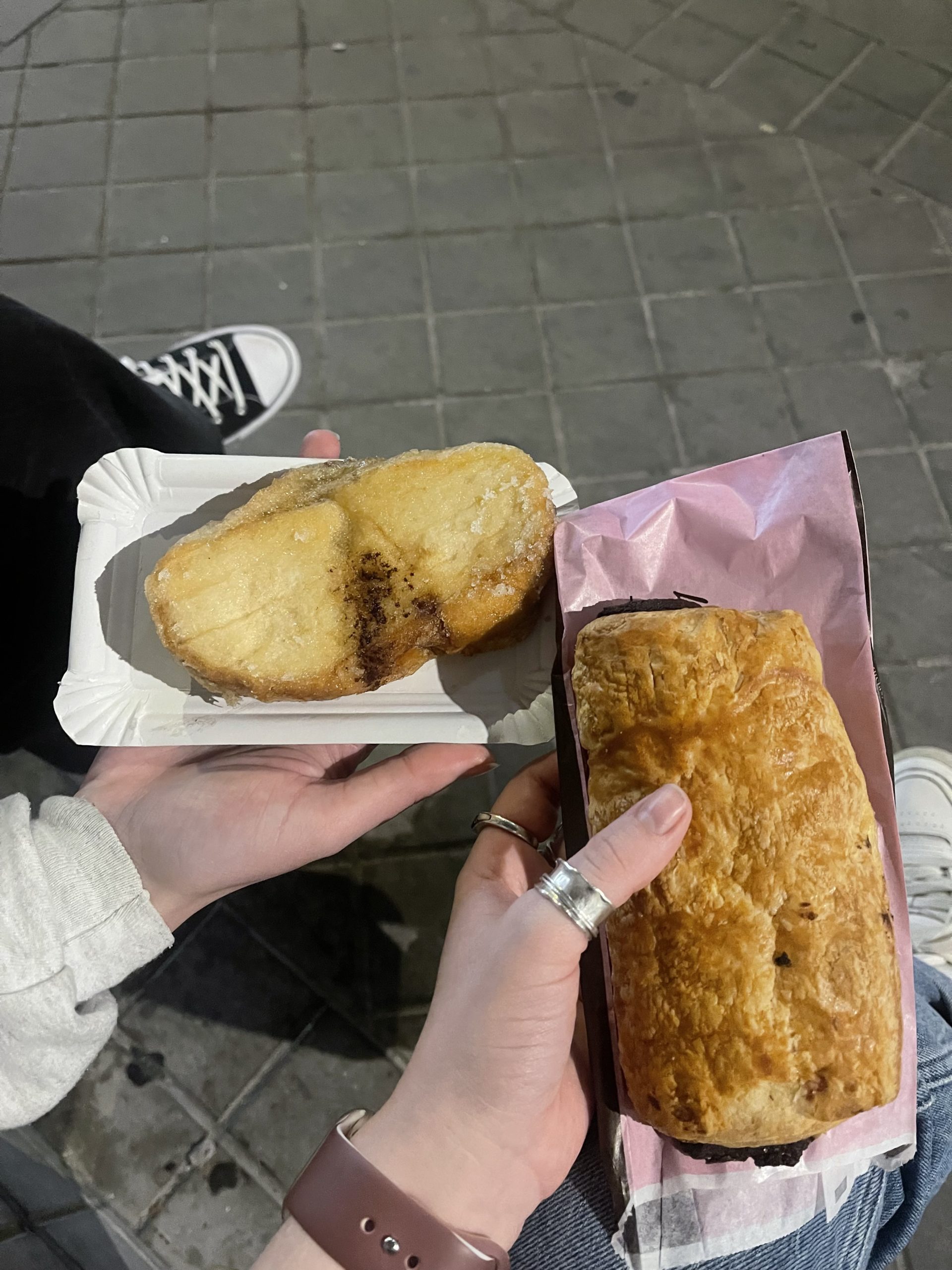A picture of two pastries.